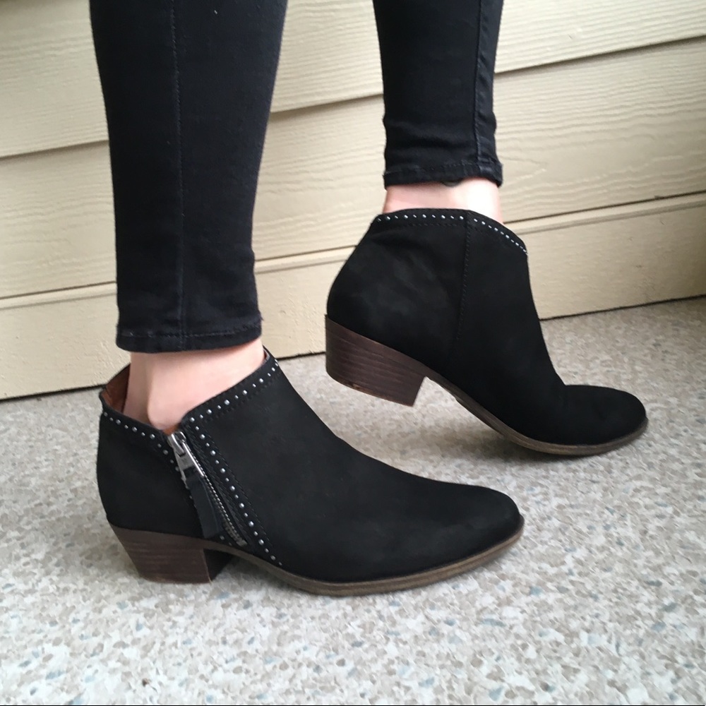 Lucky Brand black leather silver studded booties ankle cutout 7